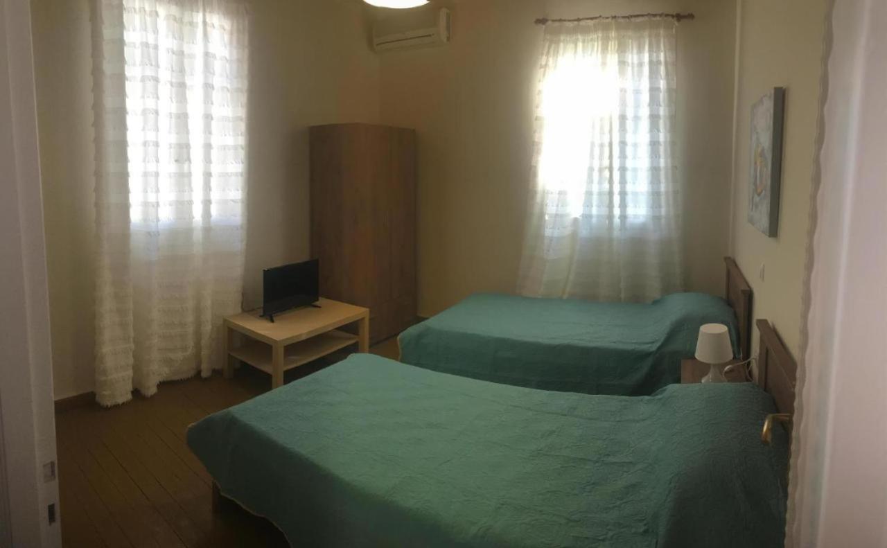 Kontos-Traditional House In Andros Beach ภายนอก รูปภาพ